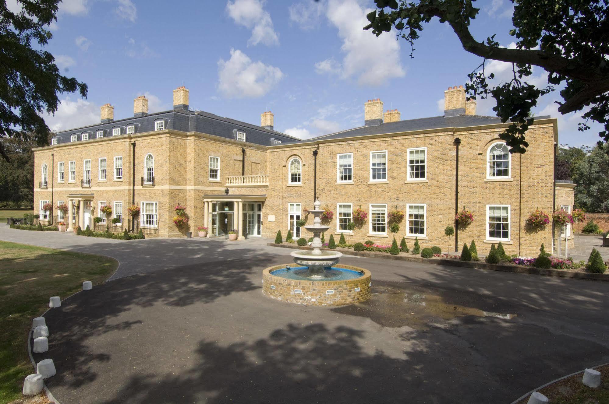 Orsett Hall Exterior foto